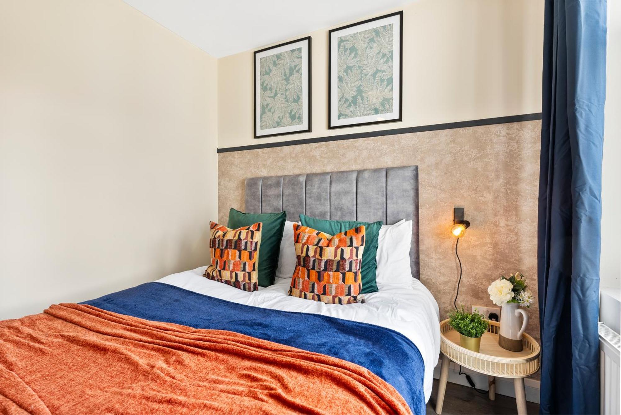 Villa Stylish Wembley Gem - Parking -Sleeps 14 Londres Exterior foto