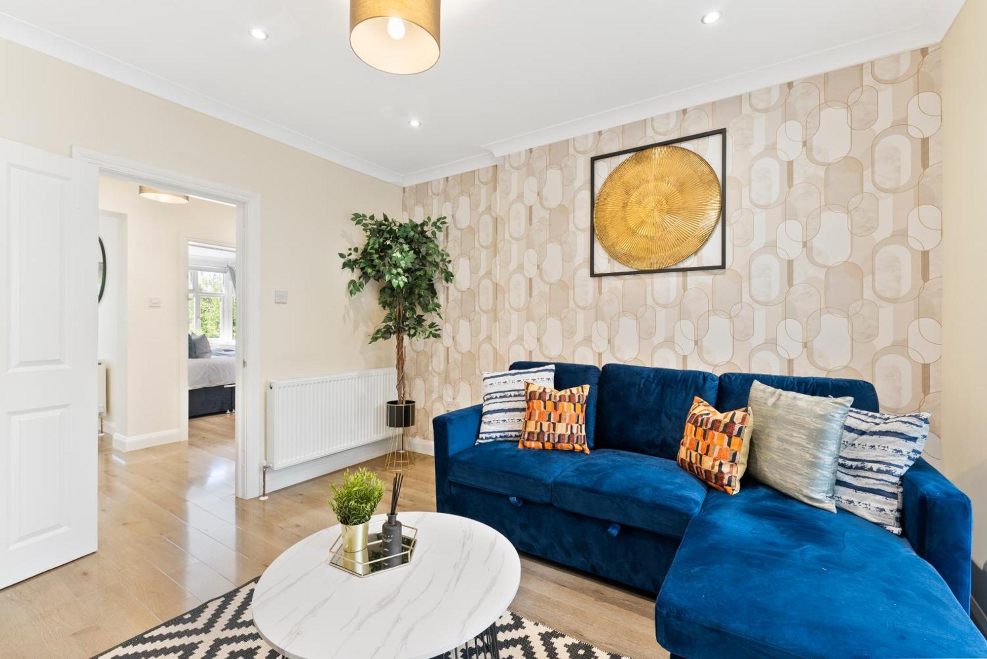 Villa Stylish Wembley Gem - Parking -Sleeps 14 Londres Exterior foto